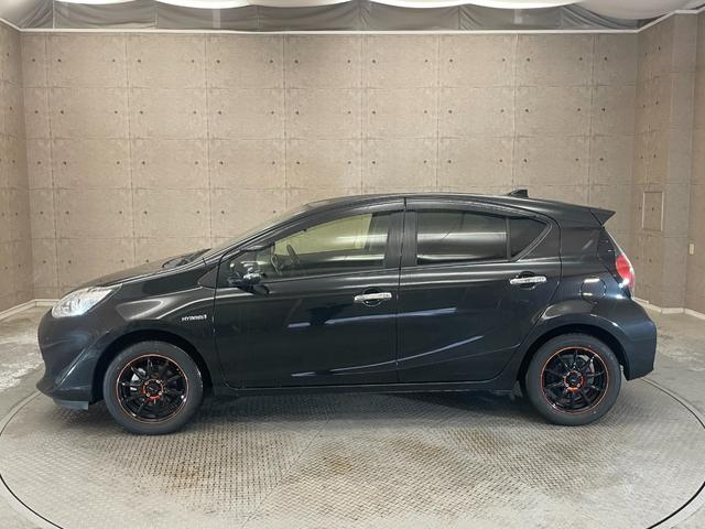 アクア Sスタイルブラック 後期型 ドライブレコーダー 純正SDナビ Bluetooth接続 フルセグテレビ バックカメラ 自動衝突被害軽減ブレーキ レーンアシスト スマートキー プッシュスタート ビルトインETC2.0(34枚目)