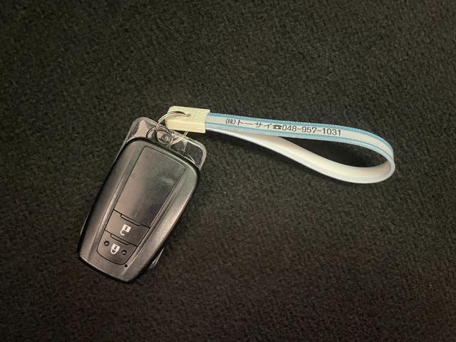 プリウス S 後期型 社外メモリーナビ Bluetooth接続 バックカメラ ビルトインETC 自動衝突被害軽減ブレーキ レーンアシスト アダプティブクルーズ LEDヘッドライト スマートキー プッシュスタート(15枚目)