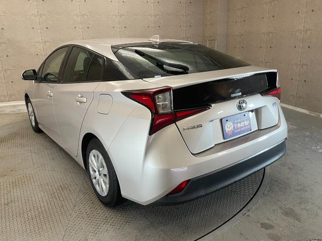 プリウス S 後期型 社外メモリーナビ Bluetooth接続 バックカメラ ビルトインETC 自動衝突被害軽減ブレーキ レーンアシスト アダプティブクルーズ LEDヘッドライト スマートキー プッシュスタート(31枚目)