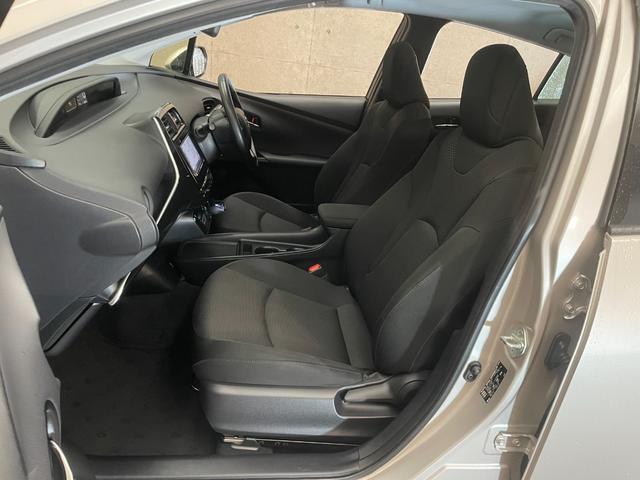 プリウス S 後期型 社外メモリーナビ Bluetooth接続 バックカメラ ビルトインETC 自動衝突被害軽減ブレーキ レーンアシスト アダプティブクルーズ LEDヘッドライト スマートキー プッシュスタート(34枚目)