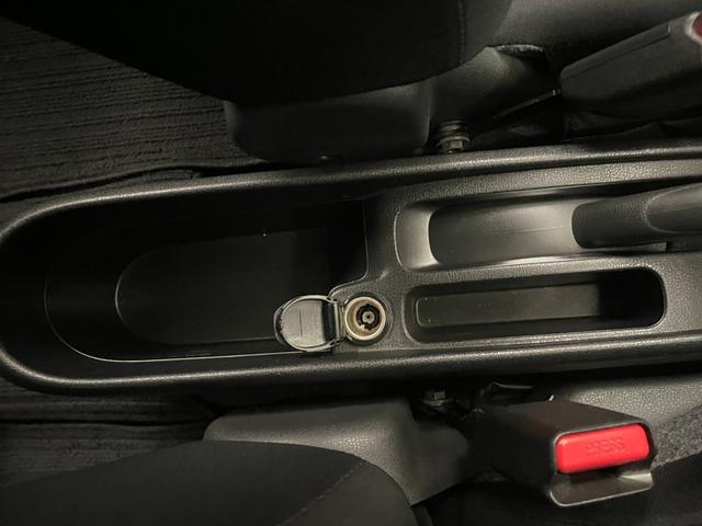 ノート Ｘ　当社買取ダイレクト販売　社外ナビ　ＣＤ　ＥＴＣ　オートライト　スマートキー　アイドリングストップ（21枚目）