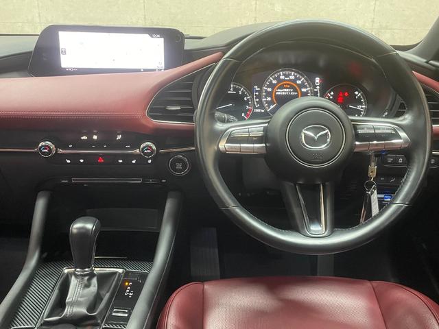 MAZDA3ファストバック Xバーガンディ セレクション サンルーフ 衝突被害軽減システム レーンアシスト レーダークルーズコントロール 純正メモリーナビ フルセグ 全方位モニター Bカメ スマートキー ETC パワーシート シートヒーター ハンドルヒーター(38枚目)