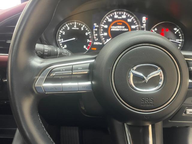 MAZDA3ファストバック Xバーガンディ セレクション サンルーフ 衝突被害軽減システム レーンアシスト レーダークルーズコントロール 純正メモリーナビ フルセグ 全方位モニター Bカメ スマートキー ETC パワーシート シートヒーター ハンドルヒーター(39枚目)