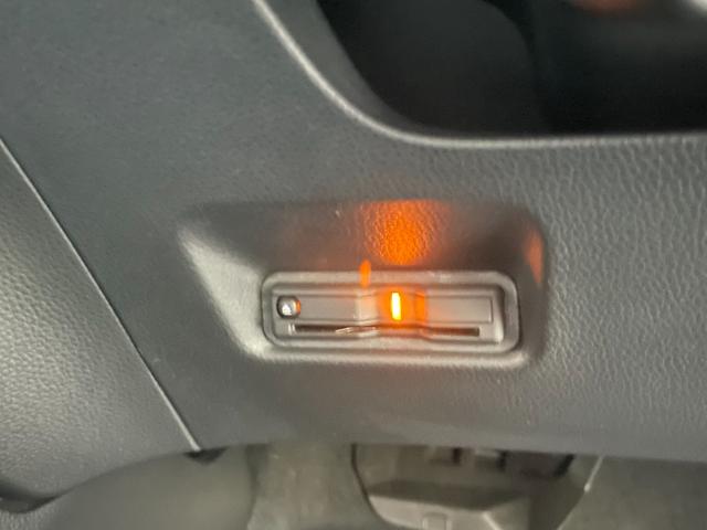 フィット e:HEVベーシック ホンダセンシング 衝突軽減ブレーキ レーダークルーズ 純正メモリーナビ フルセグテレビ LEDライト スマートキー バックカメラ Wエアバッグ DVD再生機能 Bluetooth接続(13枚目)