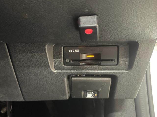 オーラ ニスモ ワンオーナー エマージェンシーブレーキ アラウンドビューモニター バックカメラ プロパイロット 純正ナビ Bluetooth HDMI フルセグ スマートキー ETC2.0 純正ドライブレコーダ(19枚目)