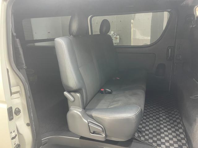 レジアスエースバン スーパーGL ダークプライムII 純正ナビ フルセグテレビ Bluetooth Bカメラ スマートキー 衝突軽減ブレーキ オートハイビーム レーンアシスト Bluetooth接続 ETC 社外AW ドライブレコーダー 助手席エアバッグ(26枚目)