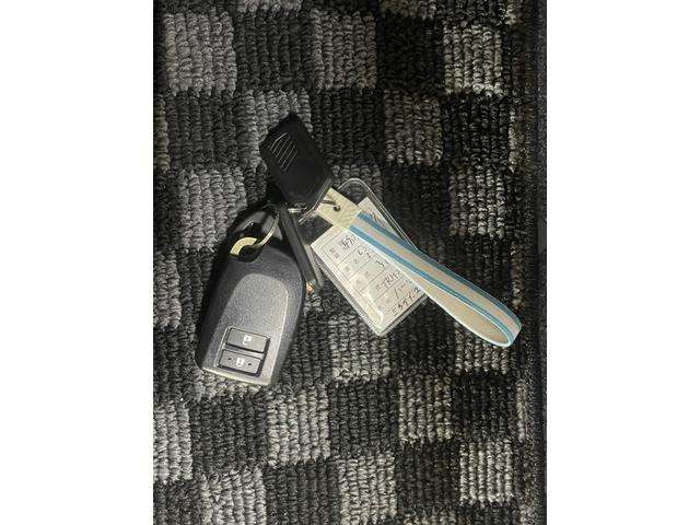 レジアスエースバン スーパーGL ダークプライムII 純正ナビ フルセグテレビ Bluetooth Bカメラ スマートキー 衝突軽減ブレーキ オートハイビーム レーンアシスト Bluetooth接続 ETC 社外AW ドライブレコーダー 助手席エアバッグ(32枚目)