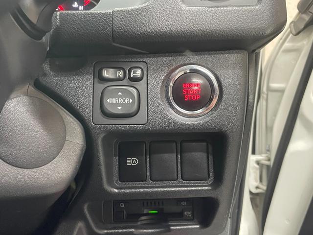 レジアスエースバン スーパーGL ダークプライムII 純正ナビ フルセグテレビ Bluetooth Bカメラ スマートキー 衝突軽減ブレーキ オートハイビーム レーンアシスト Bluetooth接続 ETC 社外AW ドライブレコーダー 助手席エアバッグ(33枚目)