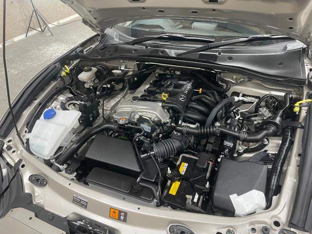 ロードスター ９９０Ｓ　ワンオーナー車　６速マニュアル　衝突軽減ブレーキ　レーンキーパー　ブラインドスポットモニター　ＬＥＤヘッドライト　Ｗエアバッグ　ＥＴＣ　スマートキー　コーナーセンサー　ドライブレコーダー（17枚目）