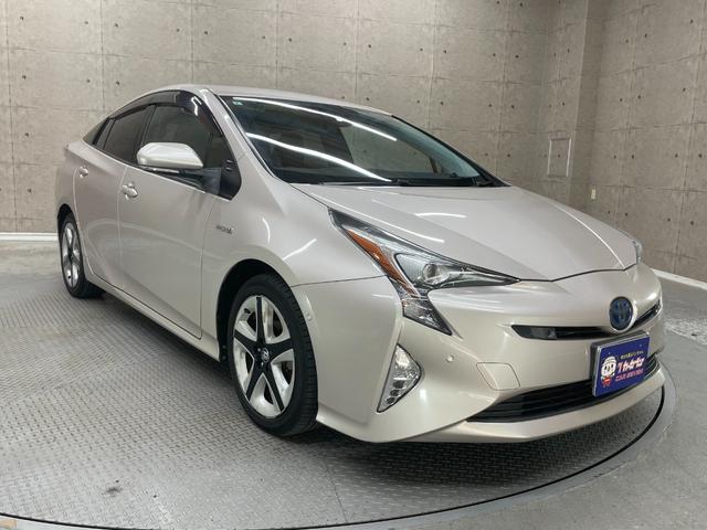 プリウス ワンオーナー使用車 純正メモリーんビ フルセグテレビ LEDライト バックカメラ ETC ヘッドアップディスプレー Bluetooth接続(12枚目)