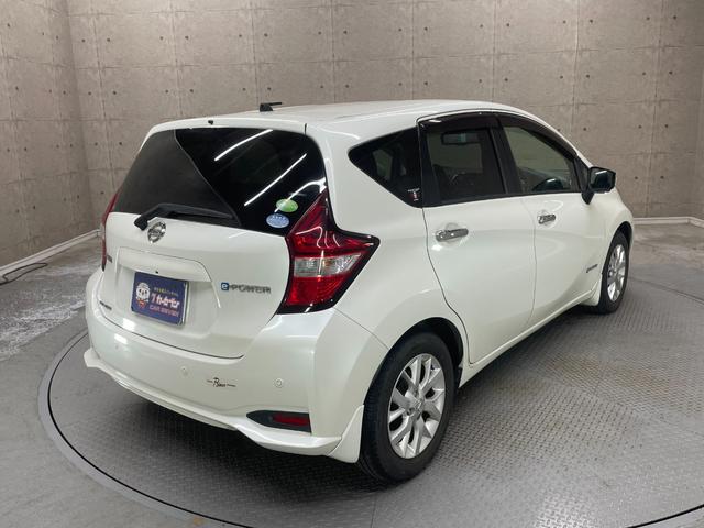 ノート e-パワー メダリスト 衝突軽減ブレーキ 純正メモリーナビ フルセグテレビ 全方位モニター DVD再生 デジタルインナーミラー インテリジェントキー LEDライト Bluetooth接続(18枚目)