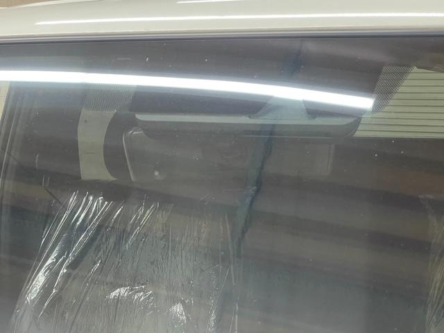 ハイエースバン スーパーＧＬ　ダークプライムＩＩ　登録済み未使用車　ワンオ―ナー使用車　衝突軽減ブレーキ　両側電動スライドドア　スマートキー　ＬＥＤライト　バックカメラ　レーンアシスト　ＥＴＣ（10枚目）
