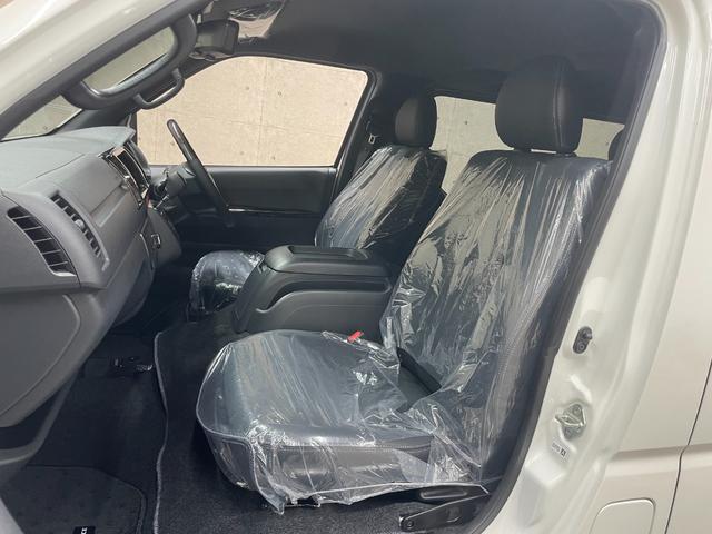 ハイエースバン スーパーＧＬ　ダークプライムＩＩ　登録済み未使用車　ワンオ―ナー使用車　衝突軽減ブレーキ　両側電動スライドドア　スマートキー　ＬＥＤライト　バックカメラ　レーンアシスト　ＥＴＣ（35枚目）