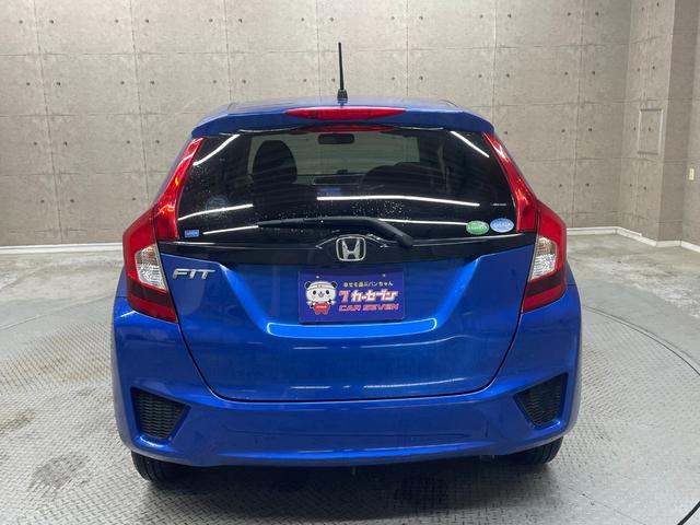 フィット １３Ｇ・Ｆパッケージ　メモリ―ナビ　スマートキー　Ｗエアバッグ　ＥＴＣ　オートエアコン　電動格納ミラー　アンチロックブレーキシステム　スマートキー（30枚目）