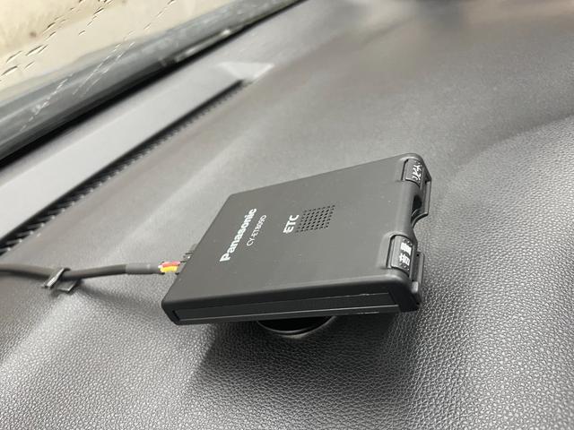 フィット １３Ｇ・Ｆパッケージ　メモリ―ナビ　スマートキー　Ｗエアバッグ　ＥＴＣ　オートエアコン　電動格納ミラー　アンチロックブレーキシステム　スマートキー（34枚目）