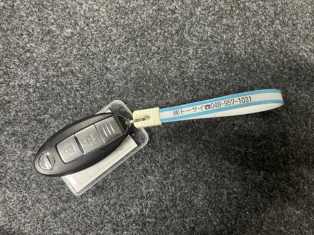 ノート ｅ－パワー　Ｘ　衝突軽減ブレーキ　レーンアシスト　純正メモリーナビ　フルセグテレビ　スマートキー　ＬＥＤライト　ＥＴＣ　アラウンドヴューモニター（11枚目）