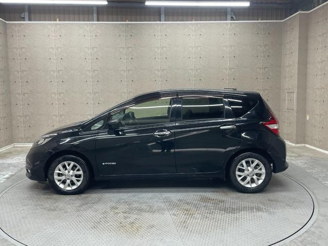 ノート ｅ－パワー　Ｘ　衝突軽減ブレーキ　レーンアシスト　純正メモリーナビ　フルセグテレビ　スマートキー　ＬＥＤライト　ＥＴＣ　アラウンドヴューモニター（30枚目）