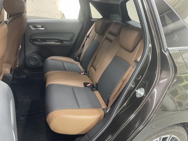 フィット e:HEVリュクス 9インチナビ 衝突被害軽減システム レーンアシスト レーダークルーズコントロール クリアランスソナー フルセグ Bluetooth Bカメラ ETC スマートキー 純正ドラレコ ハンドルヒーター(13枚目)