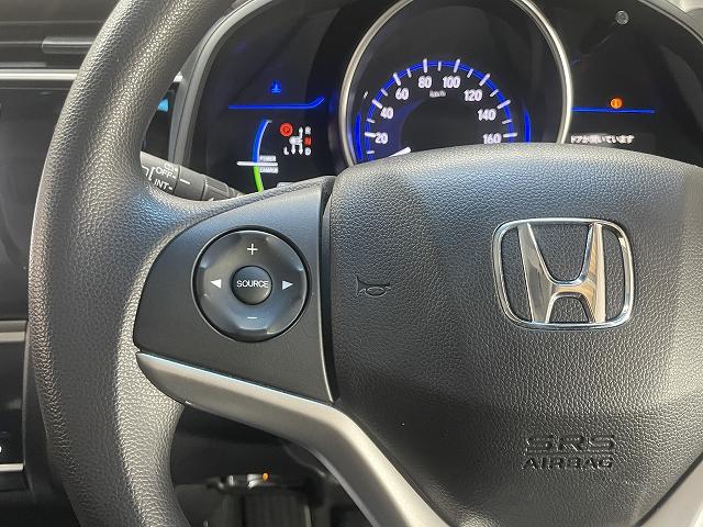 フィットハイブリッド Fパッケージ 当社買取ダイレクト販売 純正ナビ ワンセグテレビ Bluetoothオーディオ バックカメラ スマートキー DVD再生機能 ETC ABS(22枚目)