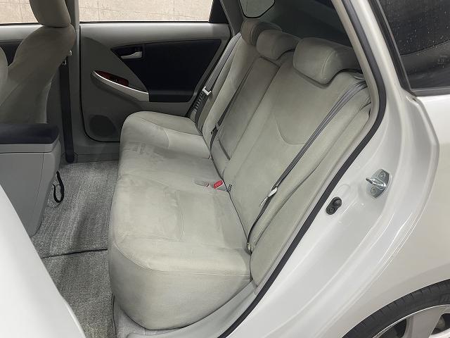 プリウス Gツーリングセレクション HDDナビ Wエアバッグ スマートキー バックカメラ クルーズコントロール DVD再生機能 アンチロックブレーキシステム(11枚目)