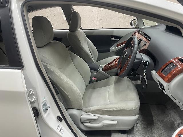 プリウス Gツーリングセレクション HDDナビ Wエアバッグ スマートキー バックカメラ クルーズコントロール DVD再生機能 アンチロックブレーキシステム(14枚目)