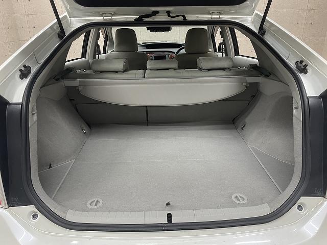 プリウス Gツーリングセレクション HDDナビ Wエアバッグ スマートキー バックカメラ クルーズコントロール DVD再生機能 アンチロックブレーキシステム(15枚目)