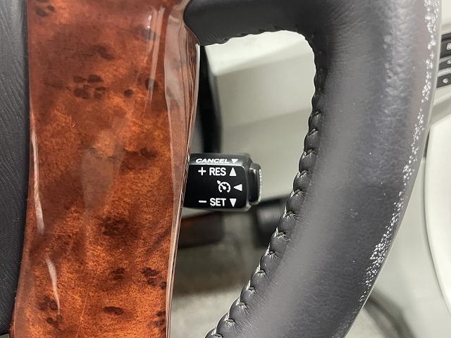 プリウス Gツーリングセレクション HDDナビ Wエアバッグ スマートキー バックカメラ クルーズコントロール DVD再生機能 アンチロックブレーキシステム(24枚目)