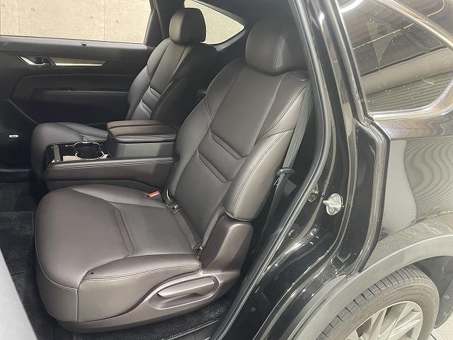 ★指定工場完備★当社では、自社の指定工場を完備しております。常時整備士２級を持ったスタッフがおりますので、ご安心下さい。