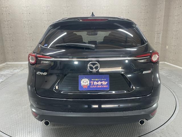 鑑定項目は外装、内装、機関、修復歴の４つ。プロの鑑定師が入念かつ厳しいチェックを通して、それぞれの項目について５段階のグレードを定めています。