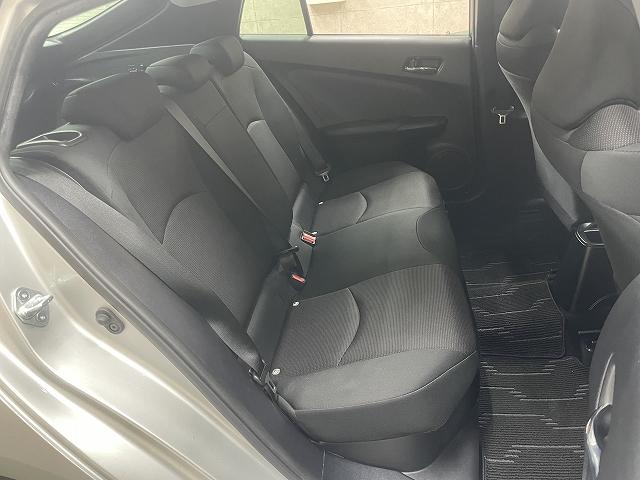 プリウス Ｅ　ワンオーナー使用車　純正ナビ　スマートキー　バックカメラ　ＬＥＤライト　Ｗエアバッグ　ＥＴＣ２．０　Ｂｌｕｅｔｏｏｔｈ接続　クルーズコントロール（14枚目）