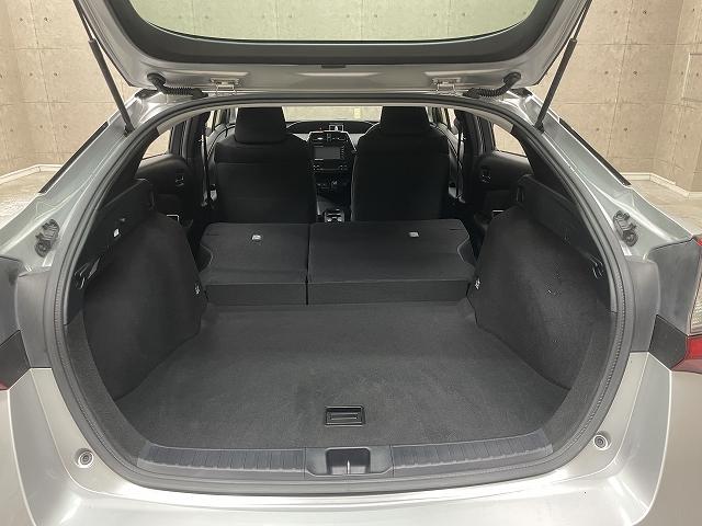 プリウス Ｅ　ワンオーナー使用車　純正ナビ　スマートキー　バックカメラ　ＬＥＤライト　Ｗエアバッグ　ＥＴＣ２．０　Ｂｌｕｅｔｏｏｔｈ接続　クルーズコントロール（17枚目）