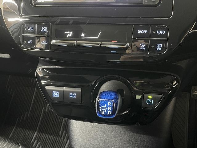 プリウス Ｅ　ワンオーナー使用車　純正ナビ　スマートキー　バックカメラ　ＬＥＤライト　Ｗエアバッグ　ＥＴＣ２．０　Ｂｌｕｅｔｏｏｔｈ接続　クルーズコントロール（32枚目）