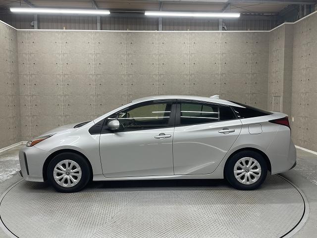 プリウス Ｅ　ワンオーナー使用車　純正ナビ　スマートキー　バックカメラ　ＬＥＤライト　Ｗエアバッグ　ＥＴＣ２．０　Ｂｌｕｅｔｏｏｔｈ接続　クルーズコントロール（39枚目）