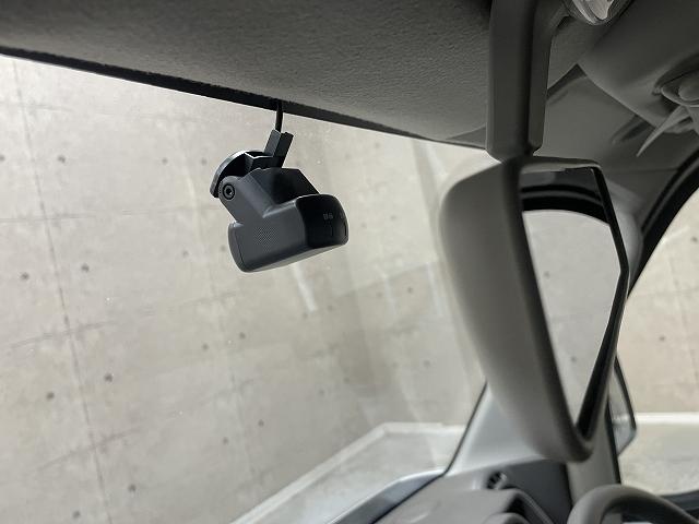 ＮＶ１００クリッパーバン ＤＸ　純正メモリーナビ　フルセグテレビ　バックカメラ　Ｗエアバッグ　ドライブレコーダ　Ｂｌｕｅｔｏｏｔｈ接続　アンチロックブレーキシステム（11枚目）