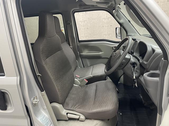 ＮＶ１００クリッパーバン ＤＸ　純正メモリーナビ　フルセグテレビ　バックカメラ　Ｗエアバッグ　ドライブレコーダ　Ｂｌｕｅｔｏｏｔｈ接続　アンチロックブレーキシステム（17枚目）