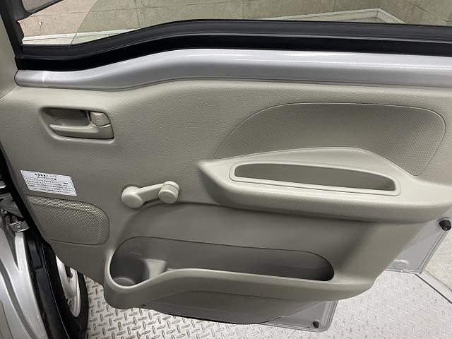 ＮＶ１００クリッパーバン ＤＸ　純正メモリーナビ　フルセグテレビ　バックカメラ　Ｗエアバッグ　ドライブレコーダ　Ｂｌｕｅｔｏｏｔｈ接続　アンチロックブレーキシステム（18枚目）