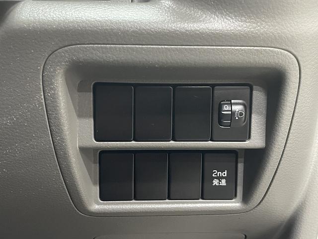 ＮＶ１００クリッパーバン ＤＸ　純正メモリーナビ　フルセグテレビ　バックカメラ　Ｗエアバッグ　ドライブレコーダ　Ｂｌｕｅｔｏｏｔｈ接続　アンチロックブレーキシステム（23枚目）