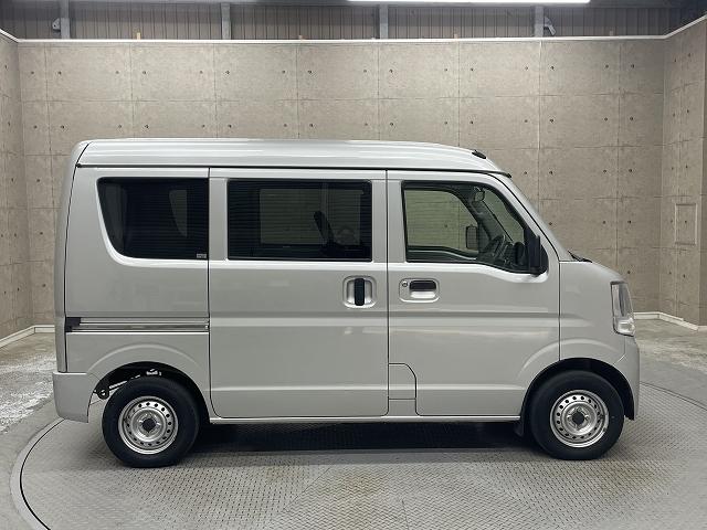 ＮＶ１００クリッパーバン ＤＸ　純正メモリーナビ　フルセグテレビ　バックカメラ　Ｗエアバッグ　ドライブレコーダ　Ｂｌｕｅｔｏｏｔｈ接続　アンチロックブレーキシステム（33枚目）