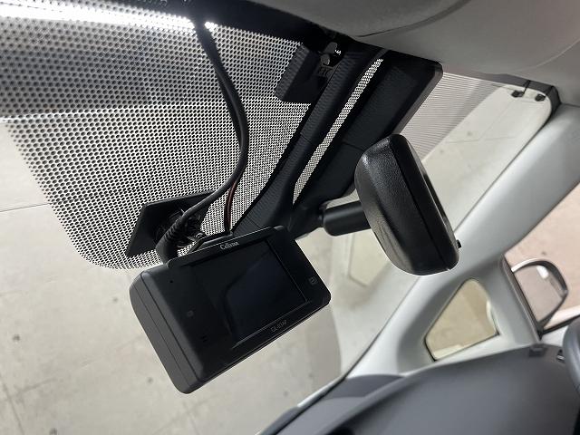 プリウス Gツーリングセレクションレザーパッケージ ワンオーナー クルーズコントロール 純正メモリーナビ Bluetooth フルセグ バックカメラ スマートキー ETC LEDヘッドライト 純正アルミ シートヒーター 前後ドライブレコーダー(11枚目)