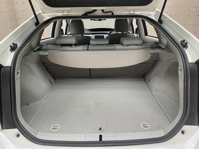 プリウス Gツーリングセレクションレザーパッケージ ワンオーナー クルーズコントロール 純正メモリーナビ Bluetooth フルセグ バックカメラ スマートキー ETC LEDヘッドライト 純正アルミ シートヒーター 前後ドライブレコーダー(13枚目)