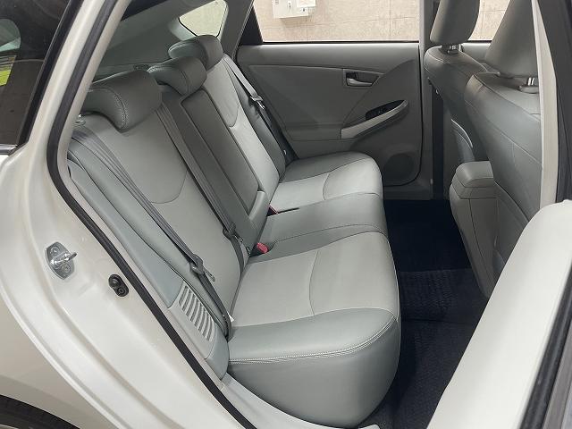 プリウス Gツーリングセレクションレザーパッケージ ワンオーナー クルーズコントロール 純正メモリーナビ Bluetooth フルセグ バックカメラ スマートキー ETC LEDヘッドライト 純正アルミ シートヒーター 前後ドライブレコーダー(14枚目)