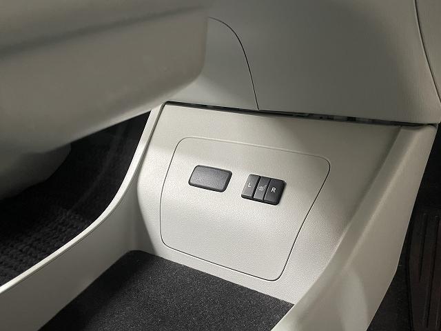 プリウス Gツーリングセレクションレザーパッケージ ワンオーナー クルーズコントロール 純正メモリーナビ Bluetooth フルセグ バックカメラ スマートキー ETC LEDヘッドライト 純正アルミ シートヒーター 前後ドライブレコーダー(19枚目)