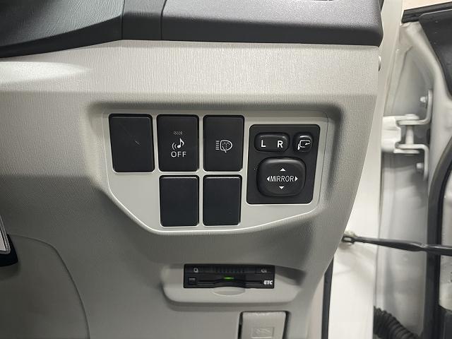 プリウス Gツーリングセレクションレザーパッケージ ワンオーナー クルーズコントロール 純正メモリーナビ Bluetooth フルセグ バックカメラ スマートキー ETC LEDヘッドライト 純正アルミ シートヒーター 前後ドライブレコーダー(21枚目)