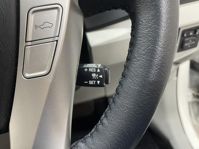 プリウス Gツーリングセレクションレザーパッケージ ワンオーナー クルーズコントロール 純正メモリーナビ Bluetooth フルセグ バックカメラ スマートキー ETC LEDヘッドライト 純正アルミ シートヒーター 前後ドライブレコーダー(26枚目)