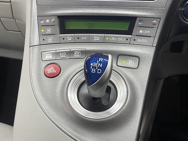 プリウス Gツーリングセレクションレザーパッケージ ワンオーナー クルーズコントロール 純正メモリーナビ Bluetooth フルセグ バックカメラ スマートキー ETC LEDヘッドライト 純正アルミ シートヒーター 前後ドライブレコーダー(30枚目)