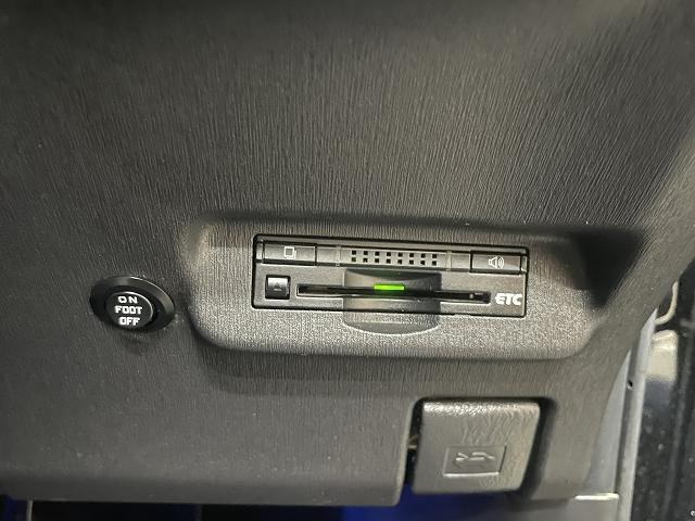 プリウス S 助手席リフトアップシートAタイプ ワンオーナー 純正メモリーナビ Bluetooth フルセグ バックカメラ スマートキー ETC 電動格納ミラー LEDヘッドライト(19枚目)