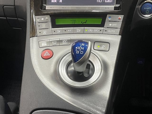 プリウス S 助手席リフトアップシートAタイプ ワンオーナー 純正メモリーナビ Bluetooth フルセグ バックカメラ スマートキー ETC 電動格納ミラー LEDヘッドライト(29枚目)
