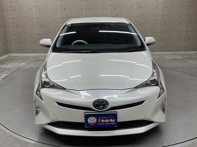 プリウス Ｓツーリングセレクション　衝突軽減ブレーキ　レーンアシスト　レザーシート　クルーズコントロール　ＤＶＤ再生機能　ＥＴＣ　ＬＥＤライト　Ｂｌｕｅｔｏｏｔｈ接続　クルーズコントロール（34枚目）