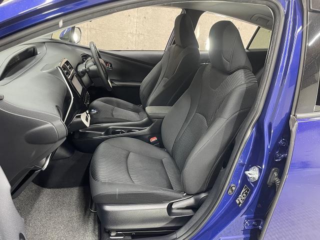 プリウス Ｓ　純正メモリーナビ　バックカメラ　ＬＥＤライト　Ｗエアバッグ　スマートキー　クルーズコントロール　ＥＴＣ　Ｂｌｕｅｔｏｏｔｈ接続（11枚目）