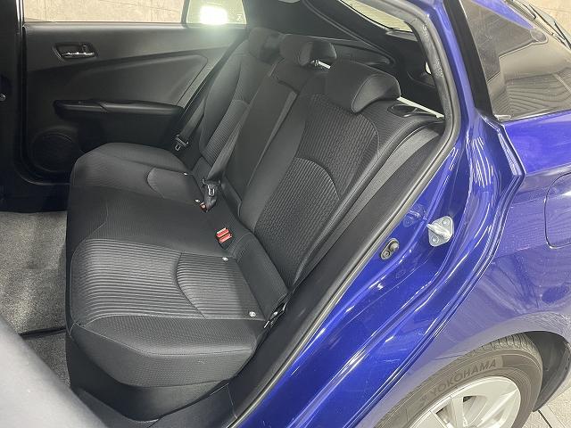 プリウス Ｓ　純正メモリーナビ　バックカメラ　ＬＥＤライト　Ｗエアバッグ　スマートキー　クルーズコントロール　ＥＴＣ　Ｂｌｕｅｔｏｏｔｈ接続（12枚目）